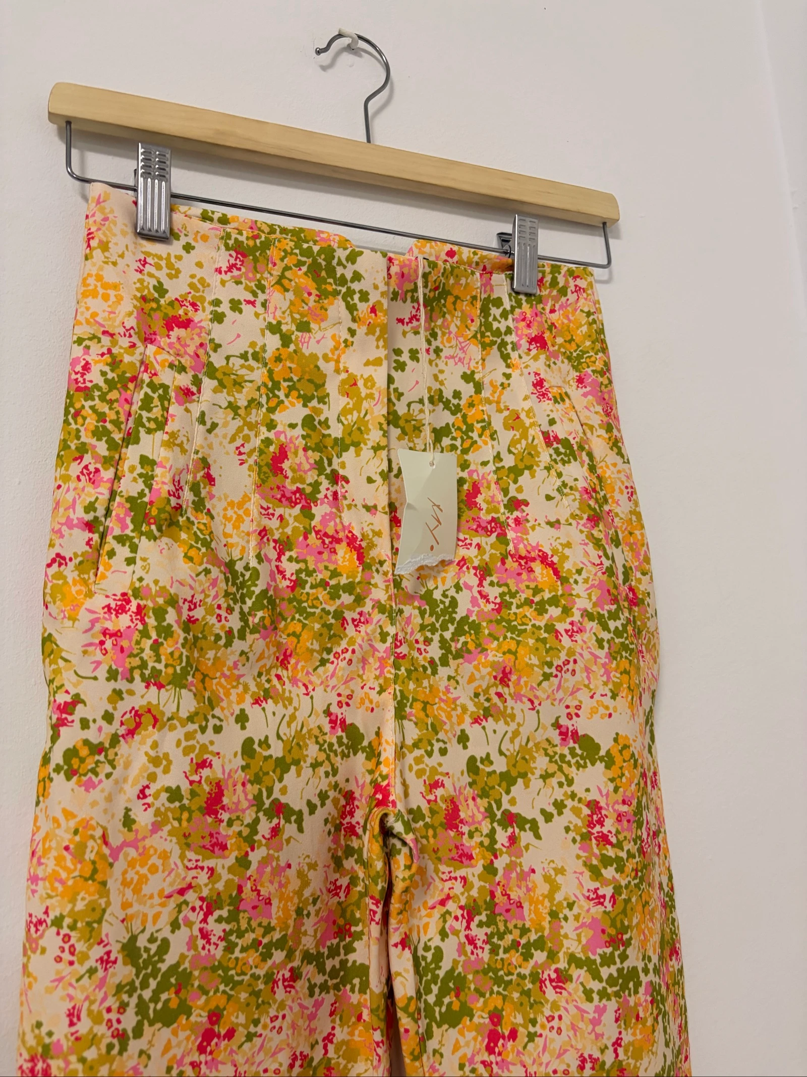 High-waisted skinny pants with flowers – photo 2